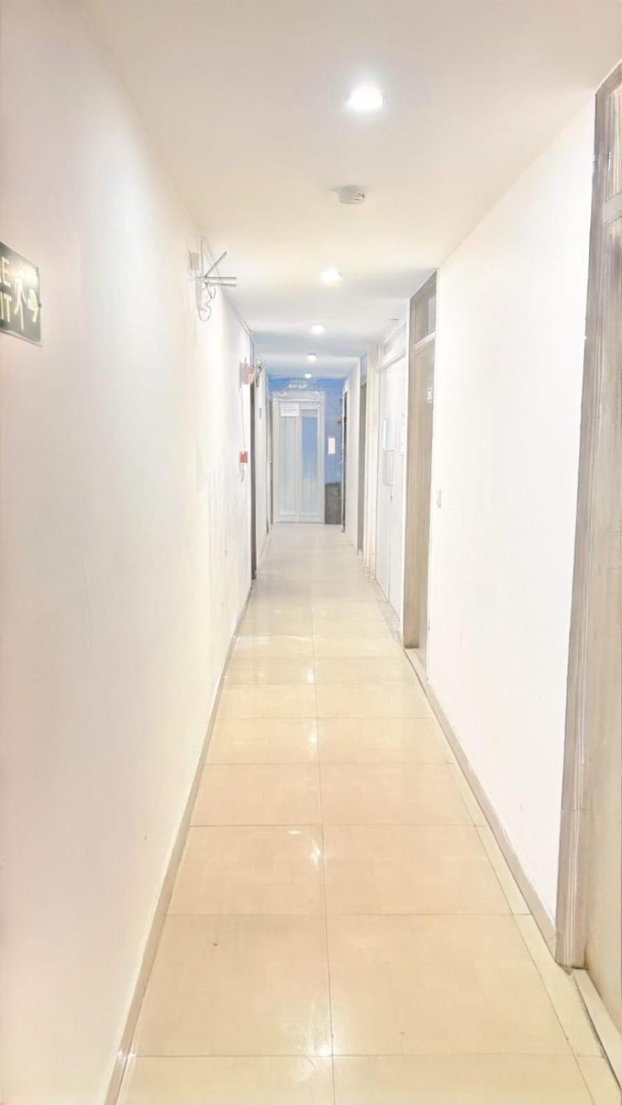 Hotel Platinum With Free Pickup-Delhi Airport Nuova Delhi Esterno foto